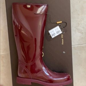 GUCCI rain boot , gently used!